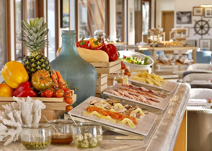 The Ritz-Carlton Ras Al Khaimah, Al Hamra Beach